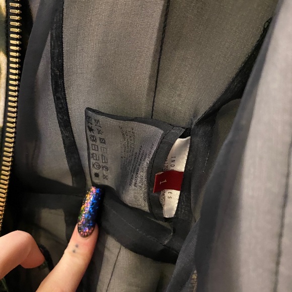 Moncler short sleeve coat - Picture 2 of 5